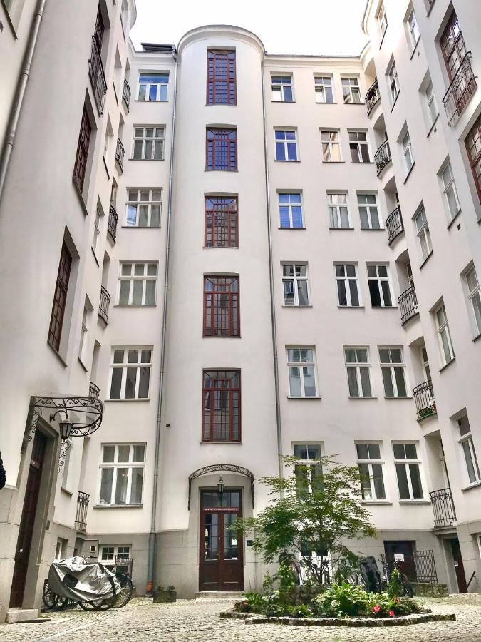 Bezagenta Wilcza8 Minimalist Studio Central Location Warszawa Eksteriør bilde